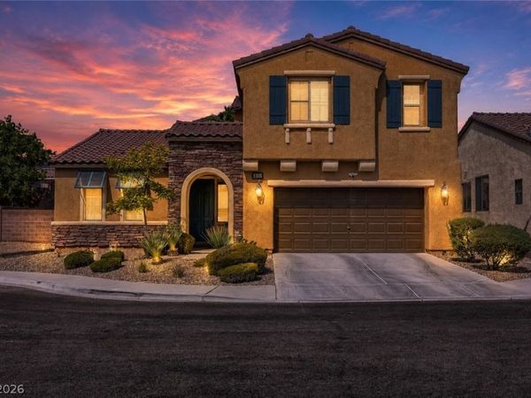 6811 Pleasantville Court , Las Vegas, NV 89149