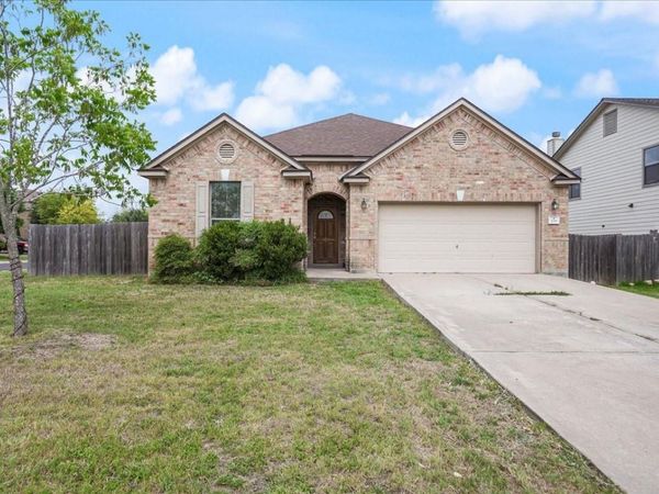 200 Rudy LN, Kyle, TX 78640