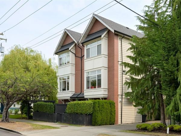 1521 Belcher Ave, Unit #4, Victoria, BC V8R 4N2