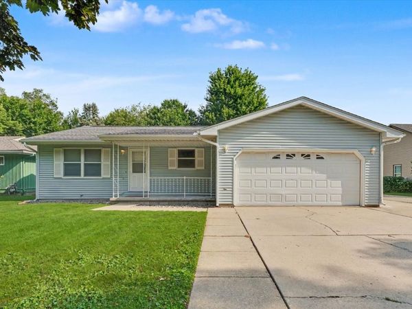 2618 W John Street , Champaign, IL 61821