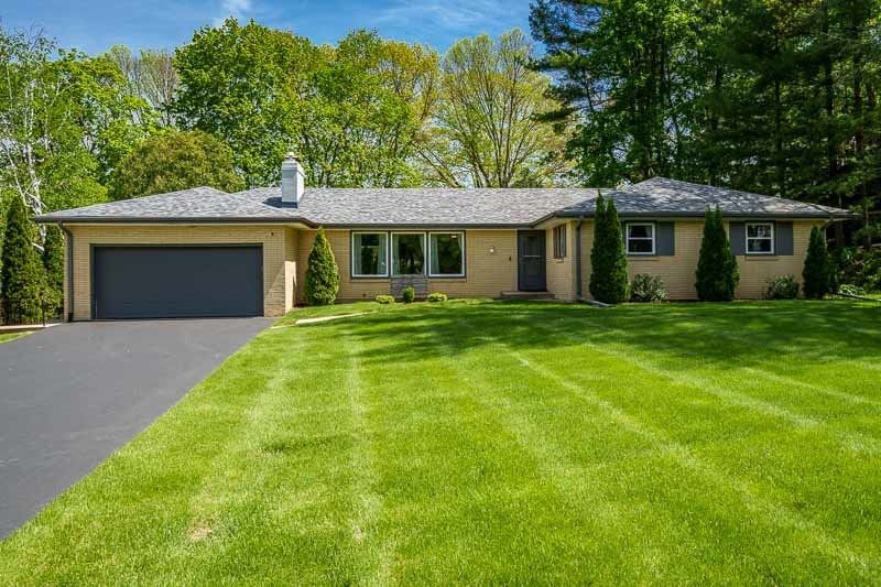 2015 Glenview Road, Rockford, IL 61107 Main Photo