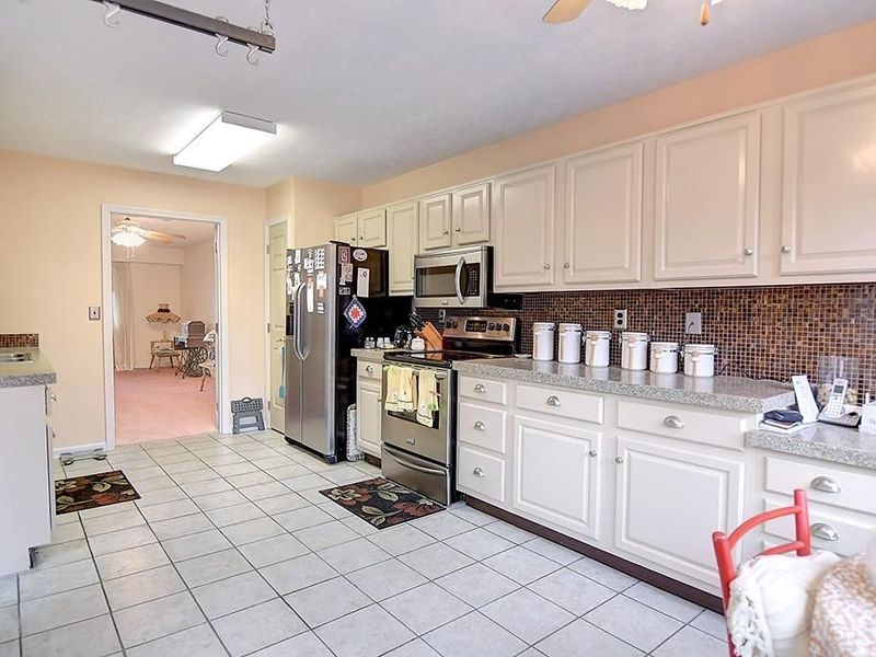6069 N Quinella Way, Centerville, OH 45459 Photo 3
