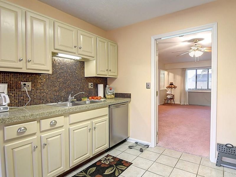 6069 N Quinella Way, Centerville, OH 45459 Photo 4