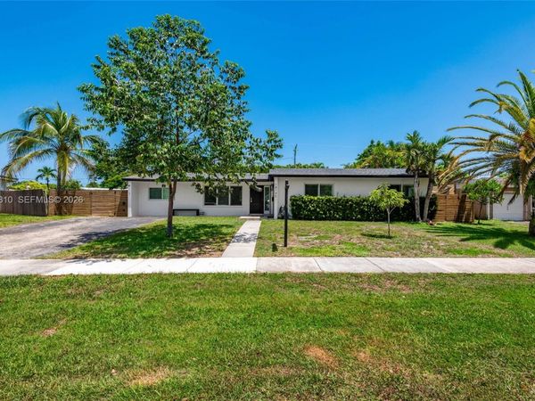 18145 SW 95th Ct , Palmetto Bay, FL 33157