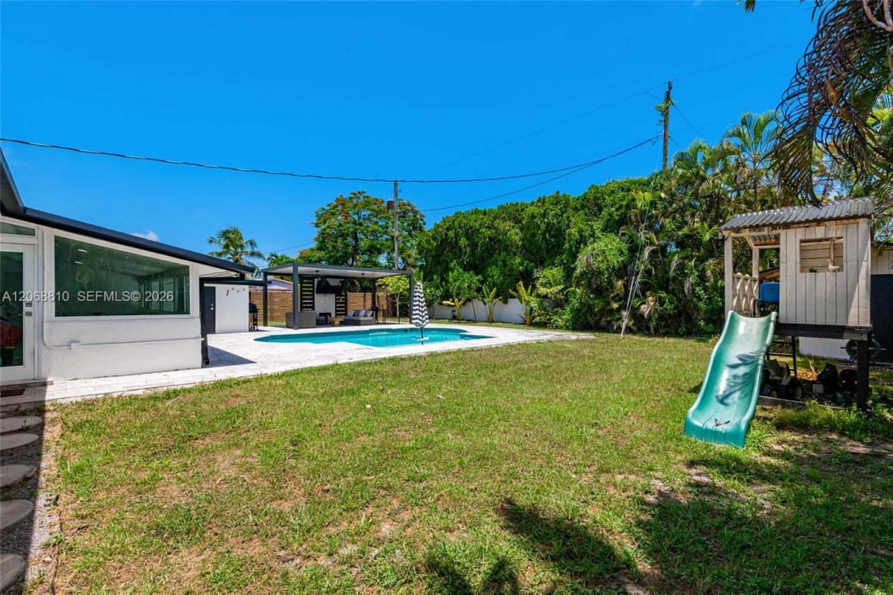 18145 SW 95th Ct , Palmetto Bay, FL 33157 Photo