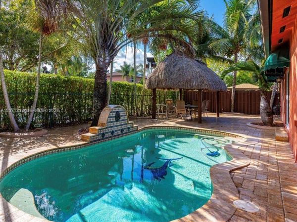 14571 SW 160th Ct , Miami, FL 33196