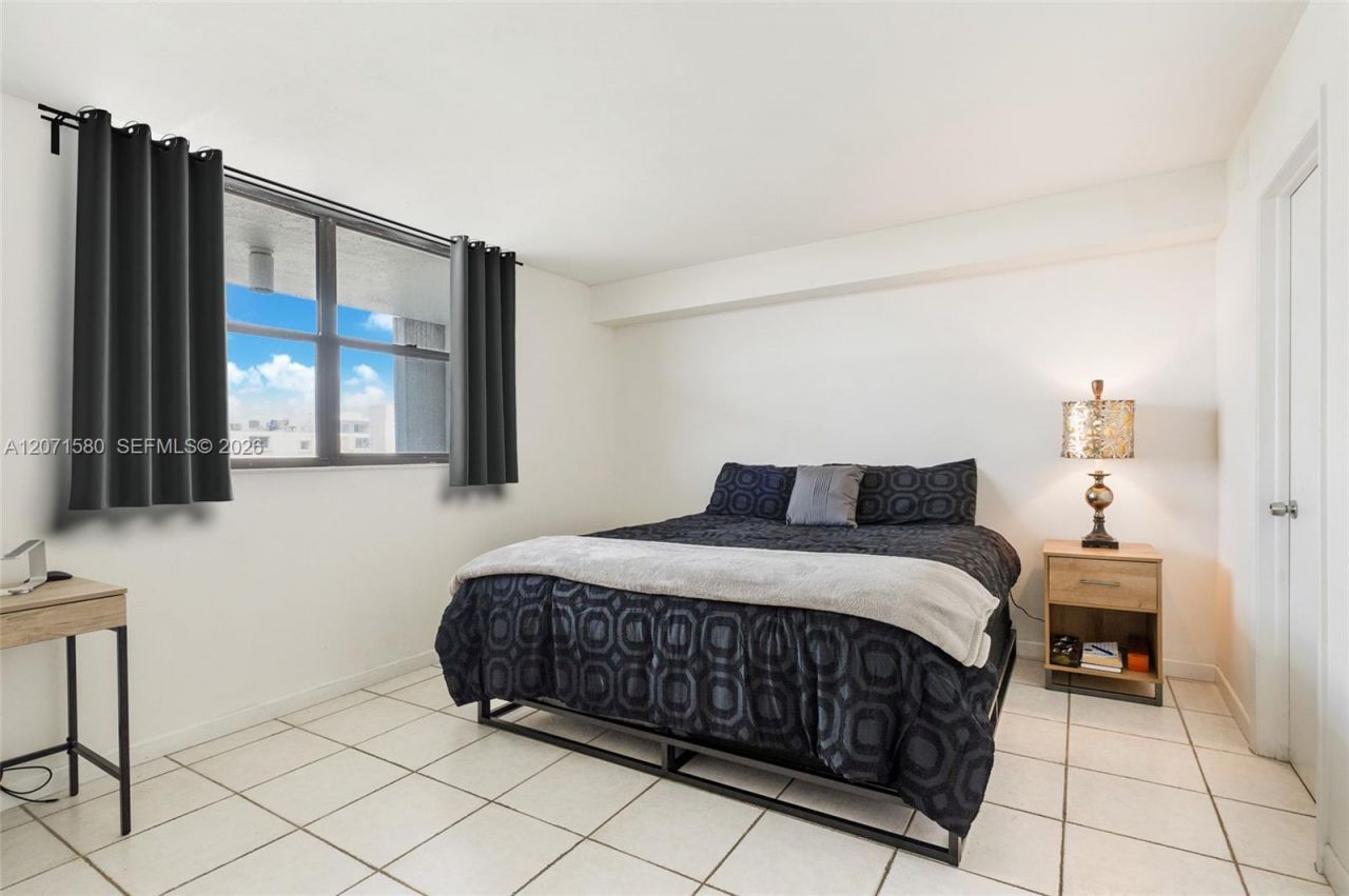 1775 Washington Ave, Unit 5D, Miami Beach, FL 33139 Photo