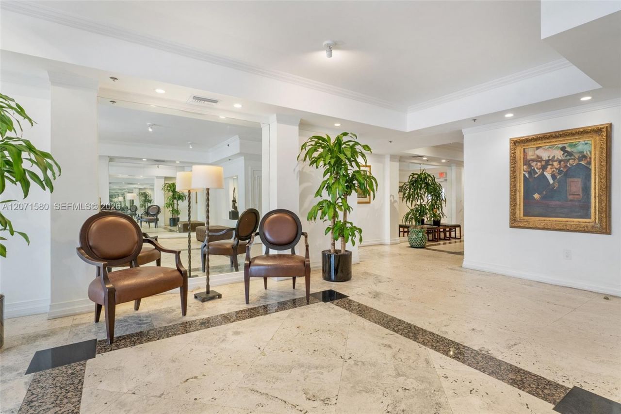 1775 Washington Ave, Unit 5D, Miami Beach, FL 33139 Photo