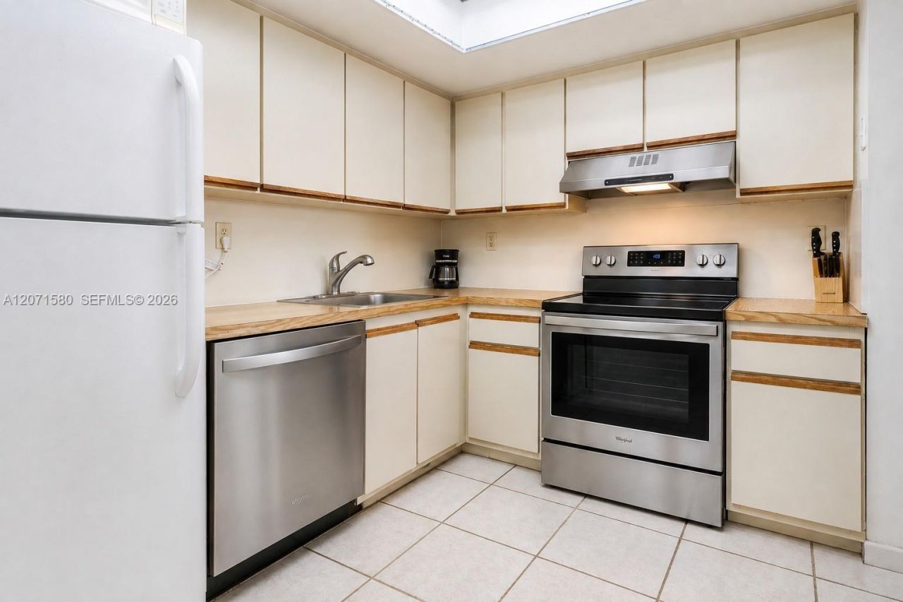 1775 Washington Ave, Unit 5D, Miami Beach, FL 33139 Photo