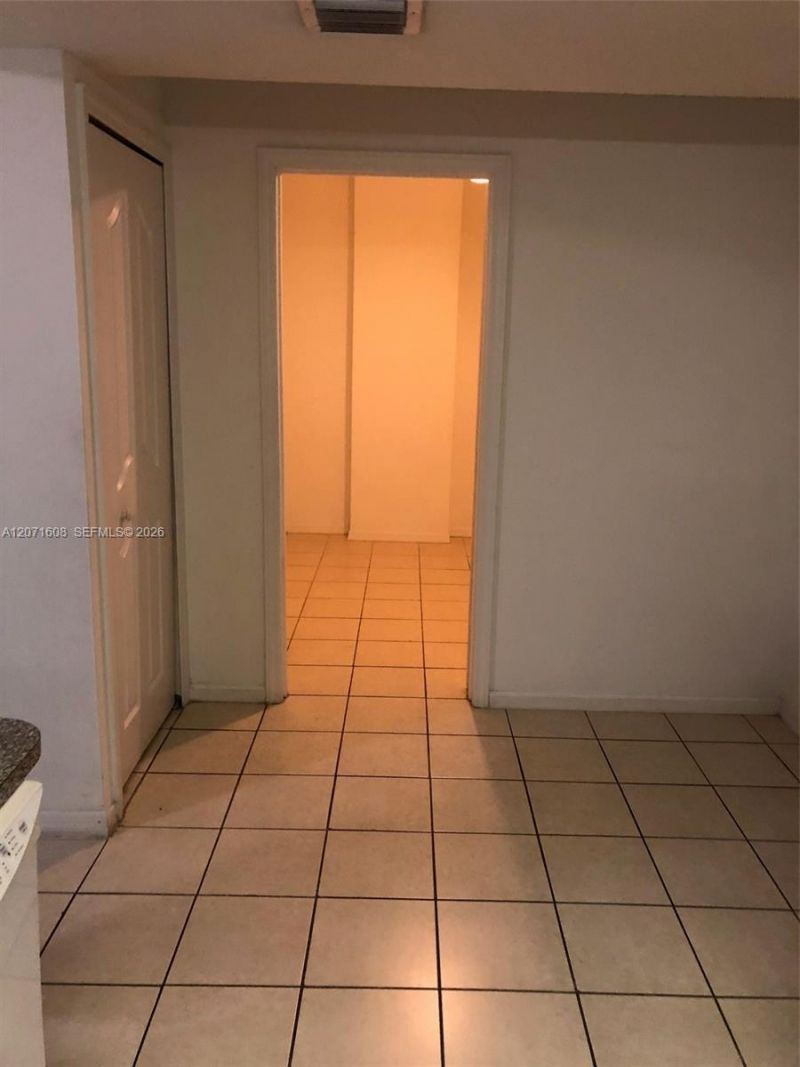 218 NW 12th Ave , Unit 802, Miami, FL 33128 Photo