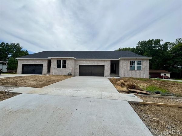 106 S Lawn Avenue, O'Fallon, IL 62269