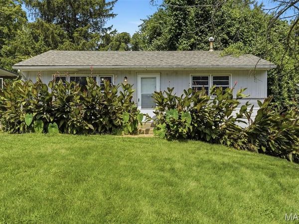 7415 Castro Drive, St Louis, MO 63135