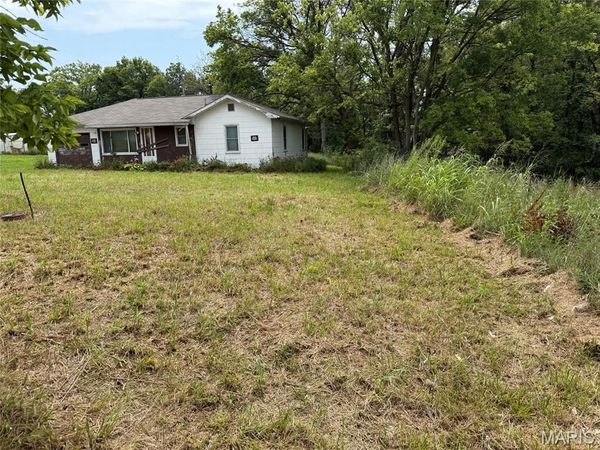 4032 E Highway 47 , Winfield, MO 63389