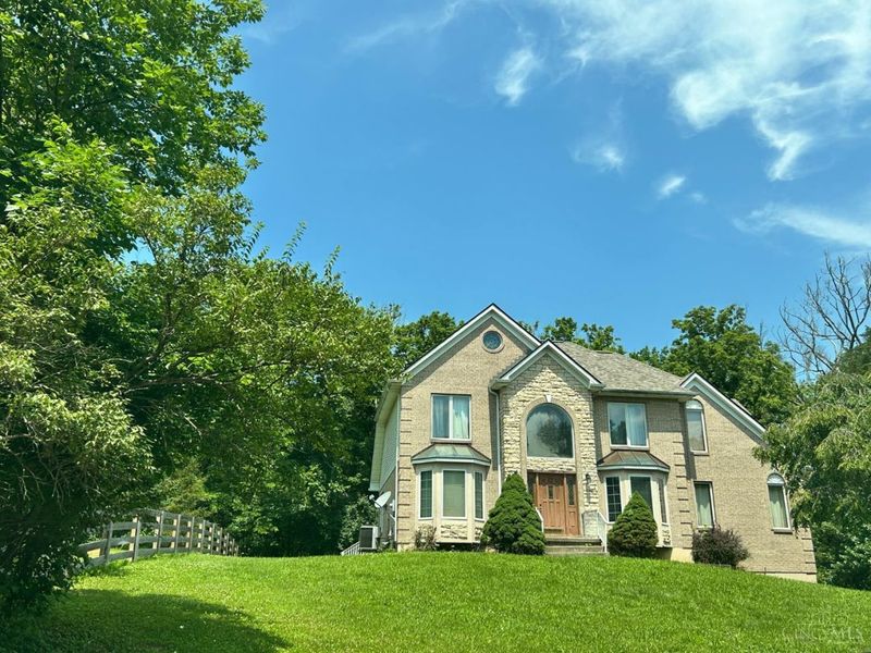 1826 Chapel Woods Drive, Batavia Township, OH 45103 Photo 5