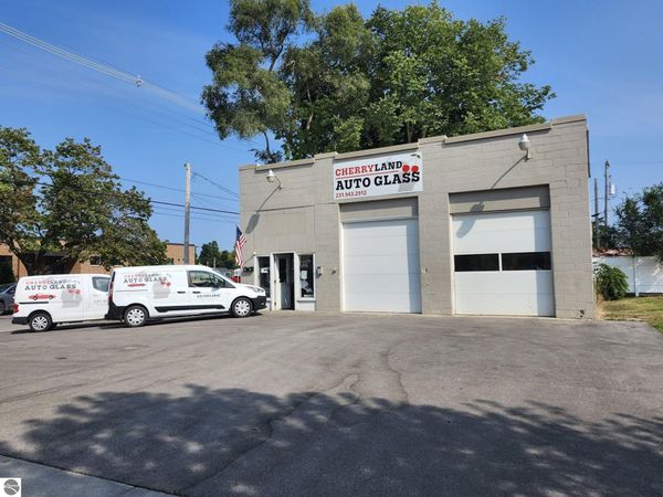 1103 Union Street S, Traverse City, MI 49684