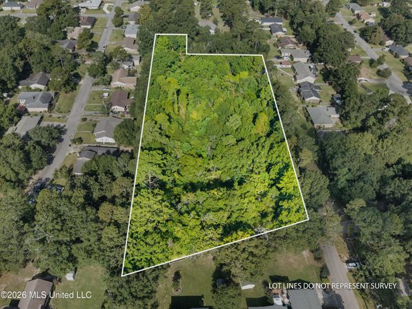 3208 Rosewood Drive, Hattiesburg, MS 39401