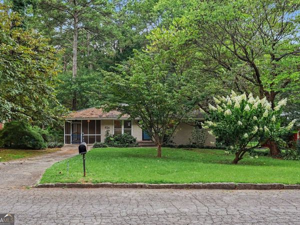 924 Greenbriar Place, Decatur, GA 30033