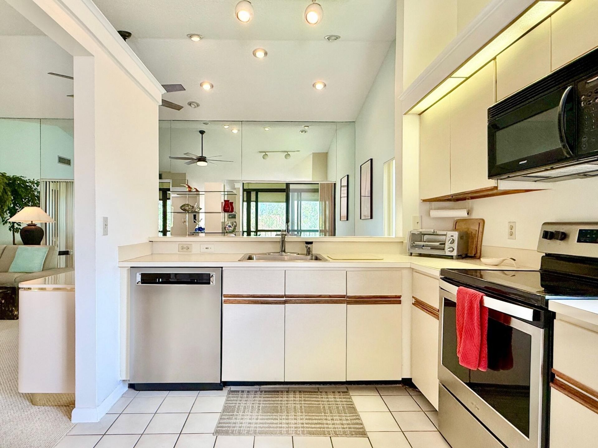 10678 Ocean Palm Way, Unit 202, Boynton Beach, FL 33437 Photo