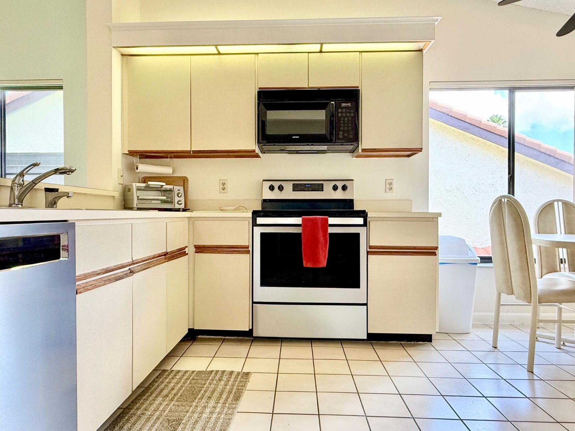 10678 Ocean Palm Way, Unit 202, Boynton Beach, FL 33437 Photo