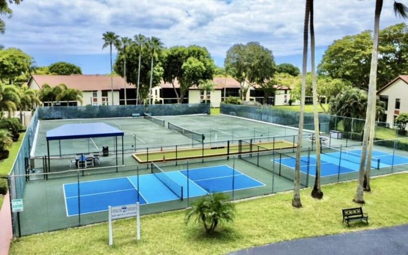 10678 Ocean Palm Way, Unit 202, Boynton Beach, FL 33437 Photo