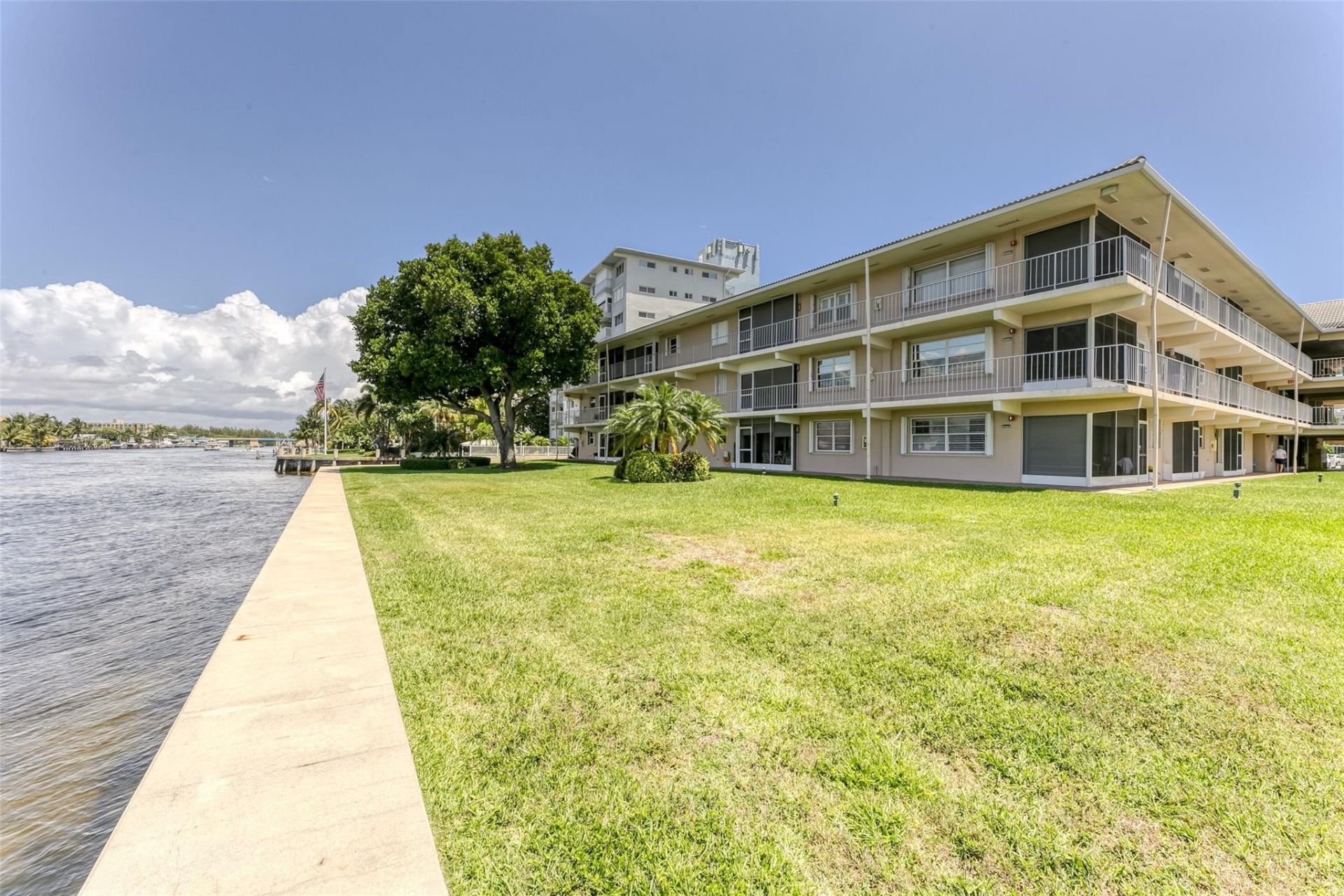 745 SE 19th Avenue, Unit 136, Deerfield Beach, FL 33441 Photo