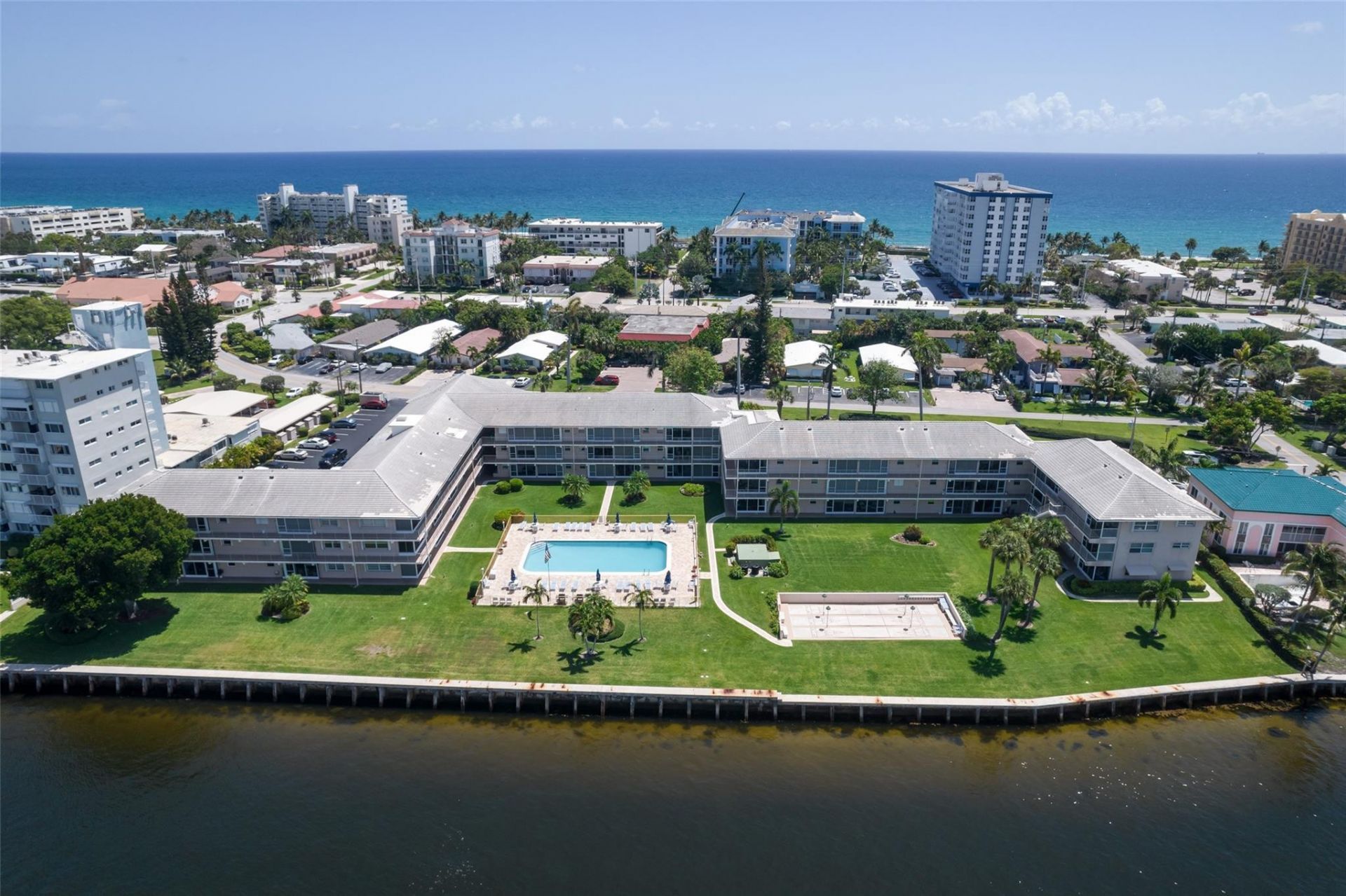 745 SE 19th Avenue, Unit 136, Deerfield Beach, FL 33441 Photo