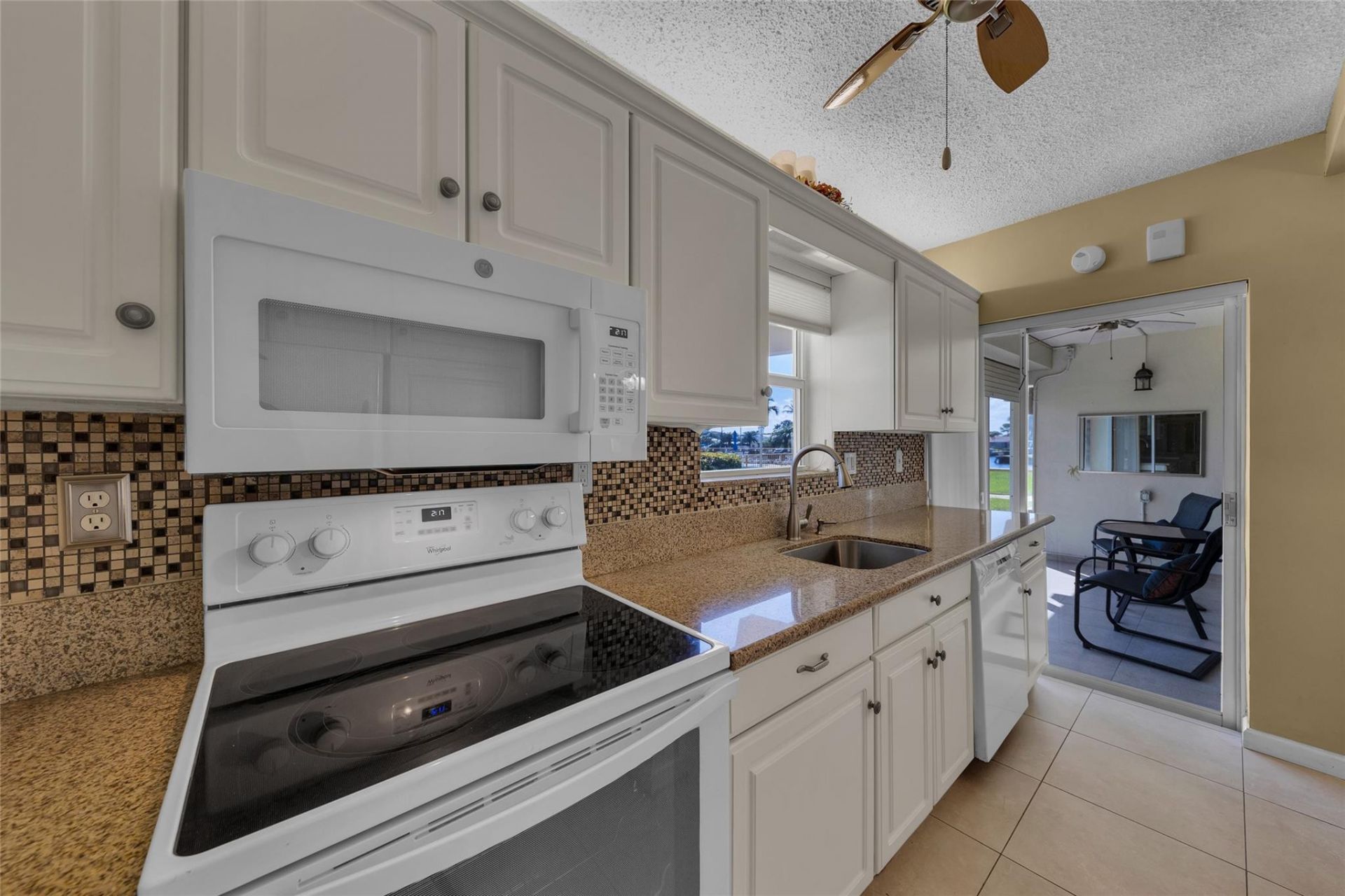 745 SE 19th Avenue, Unit 136, Deerfield Beach, FL 33441 Photo