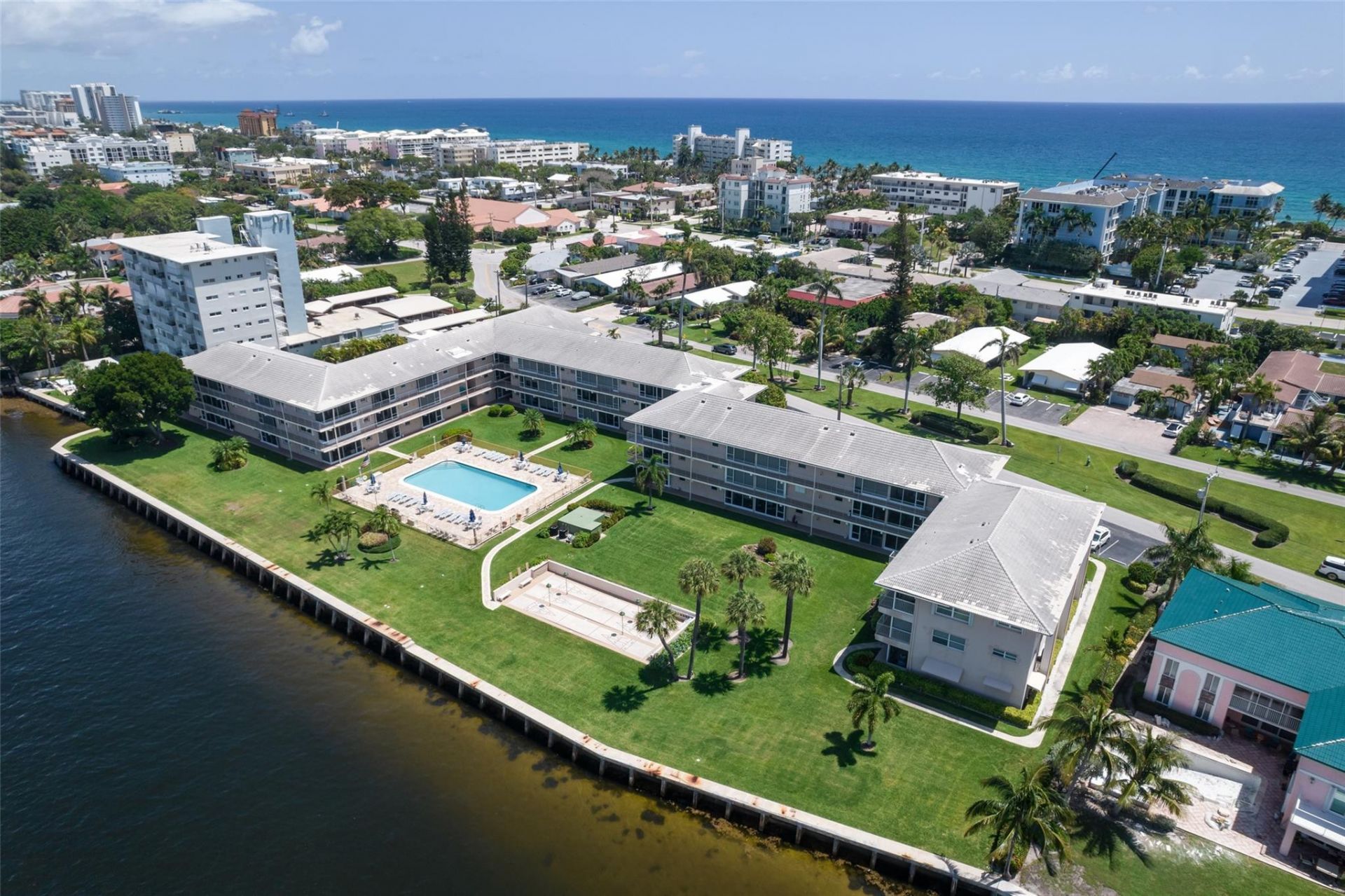 745 SE 19th Avenue, Unit 136, Deerfield Beach, FL 33441 Photo