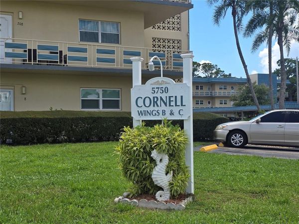 5750 80TH STREET N, Unit B206, ST PETERSBURG, FL 33709