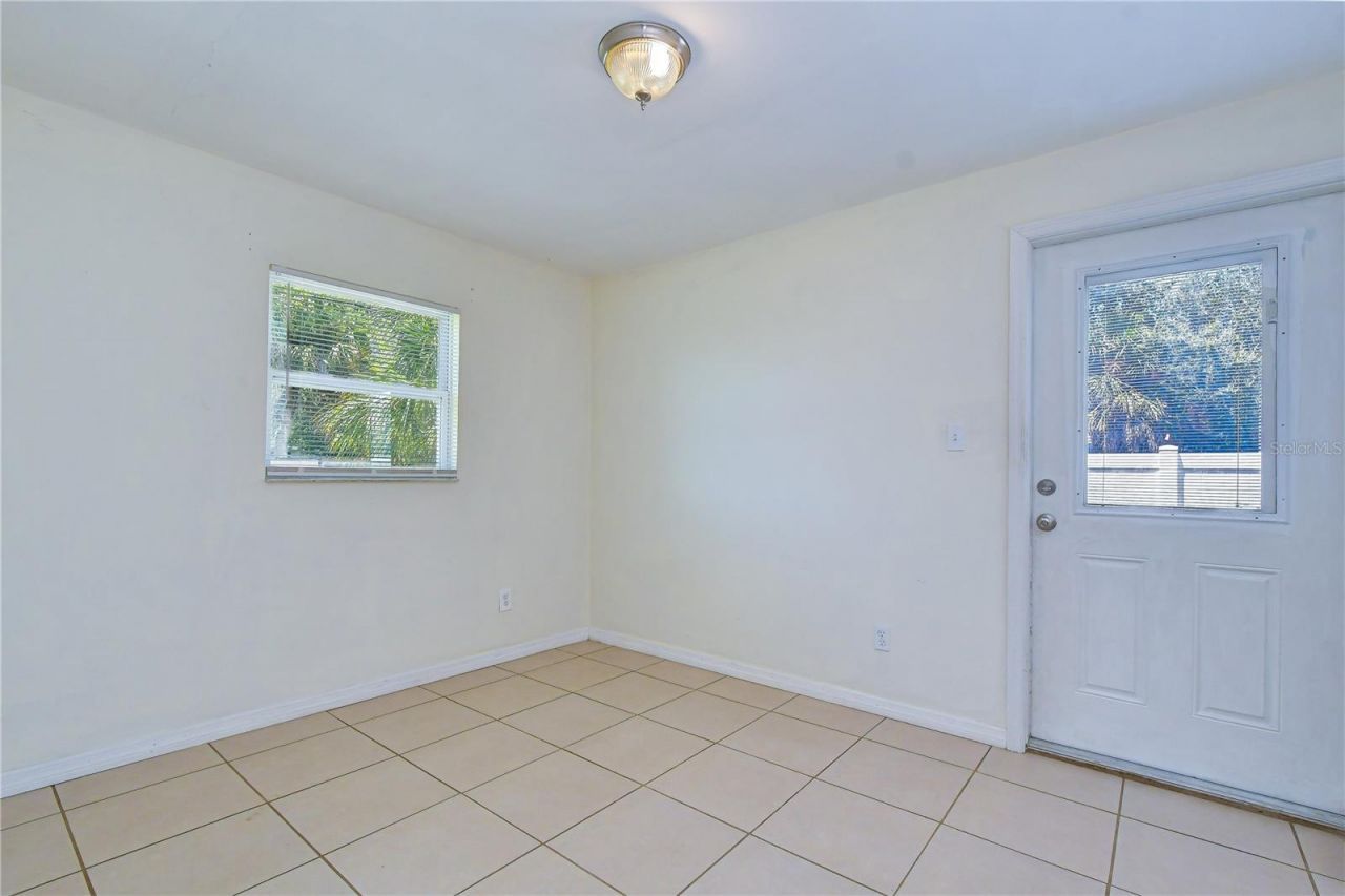 5634 9th Avenue N, Saint Petersburg, FL 33710 Photo