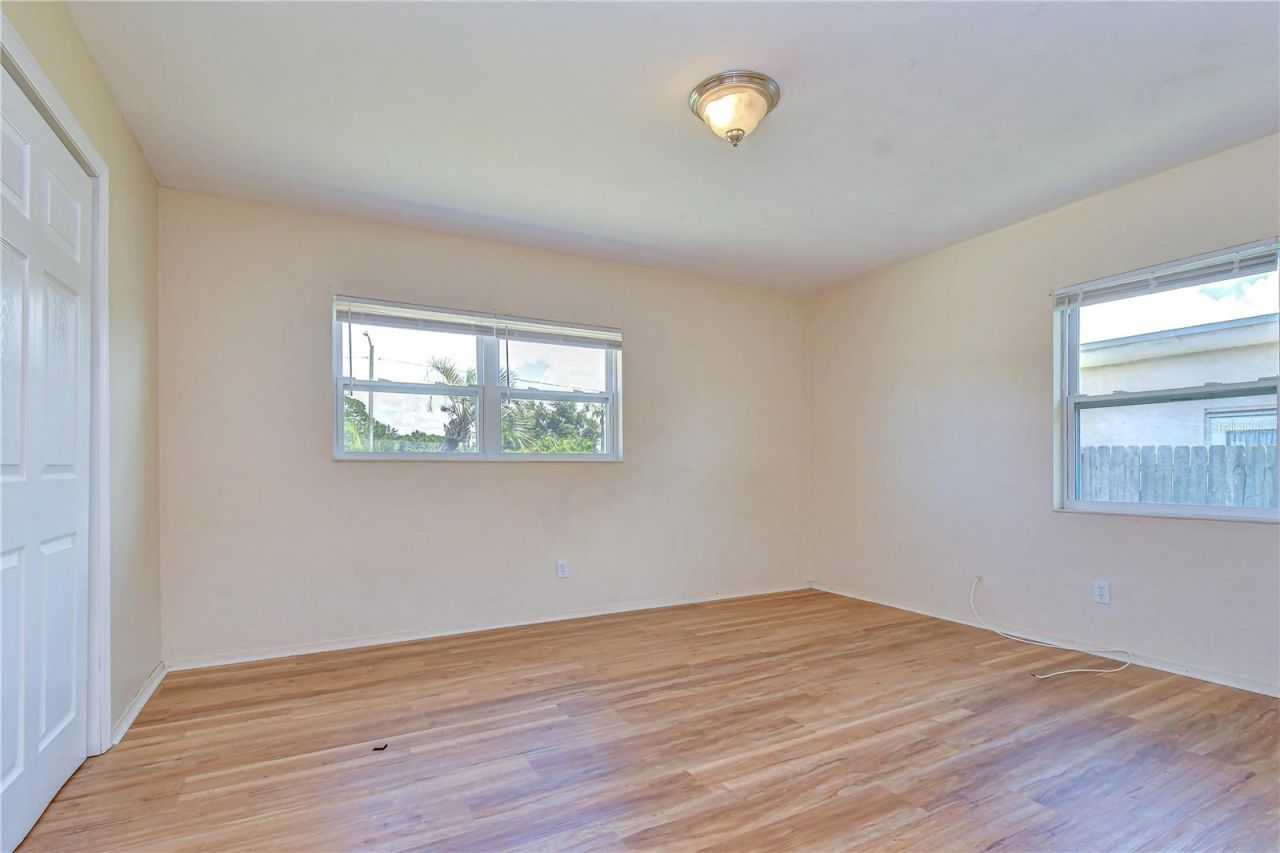 5634 9th Avenue N, Saint Petersburg, FL 33710 Photo