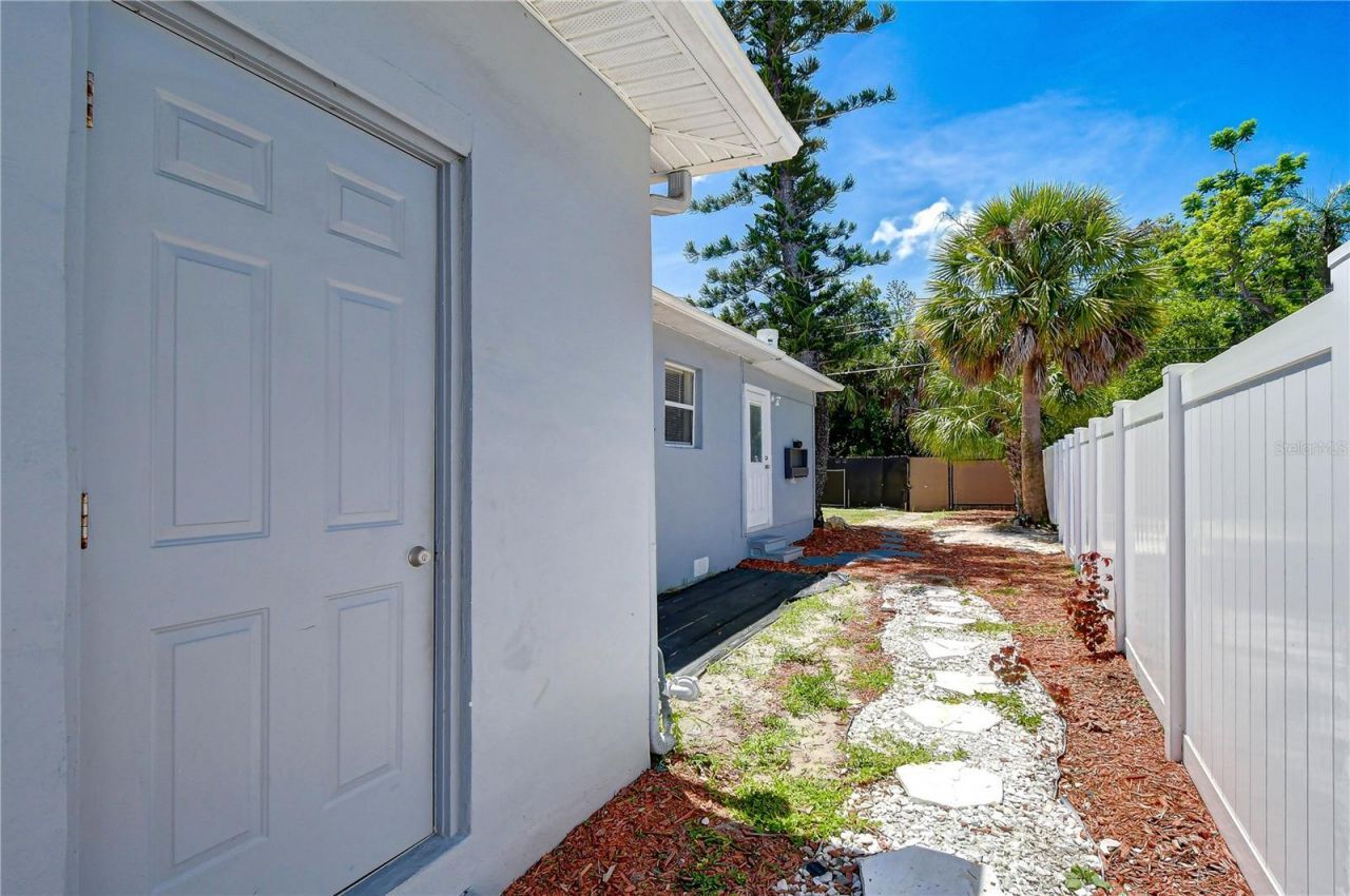5634 9th Avenue N, Saint Petersburg, FL 33710 Photo