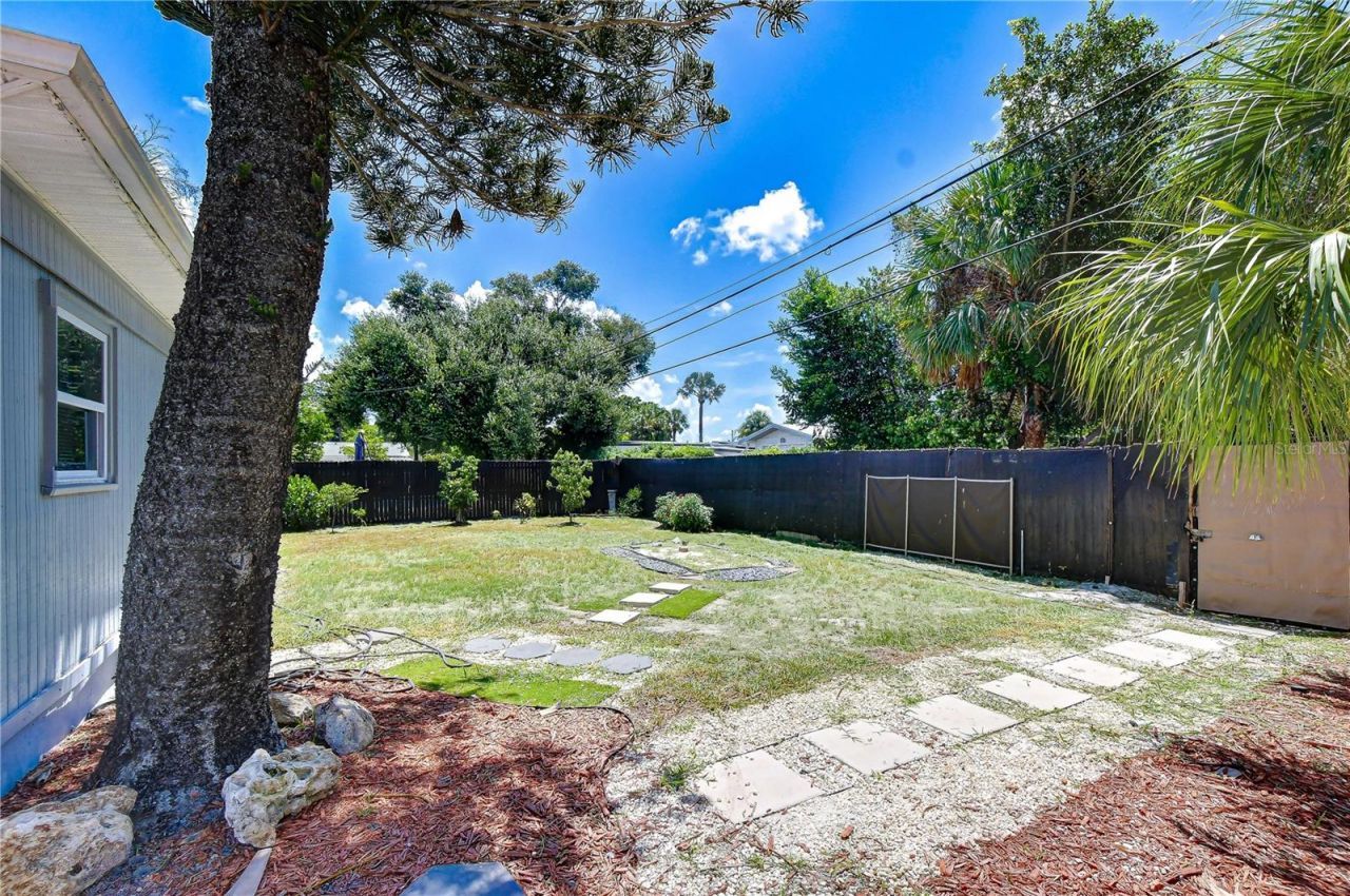 5634 9th Avenue N, Saint Petersburg, FL 33710 Photo