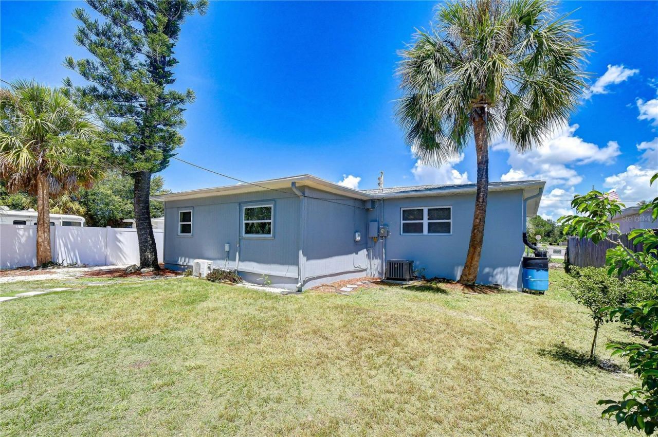 5634 9th Avenue N, Saint Petersburg, FL 33710 Photo