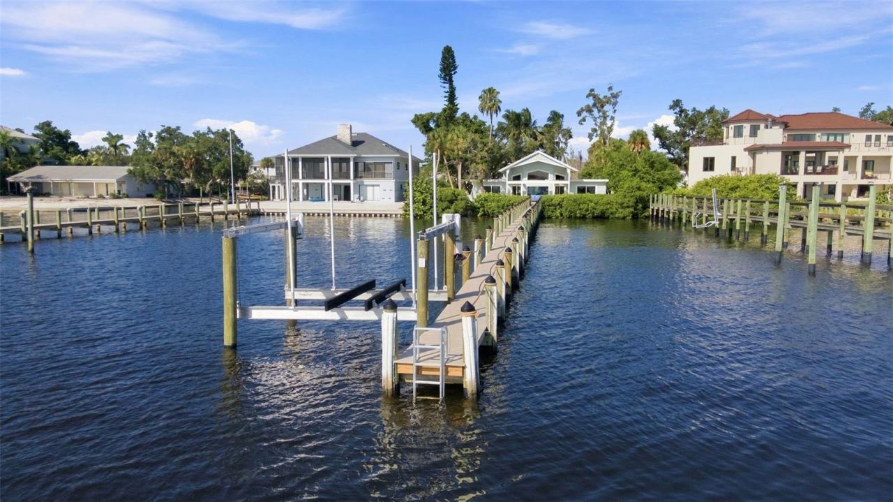1275 Port Lane, Sarasota, FL 34242 Photo