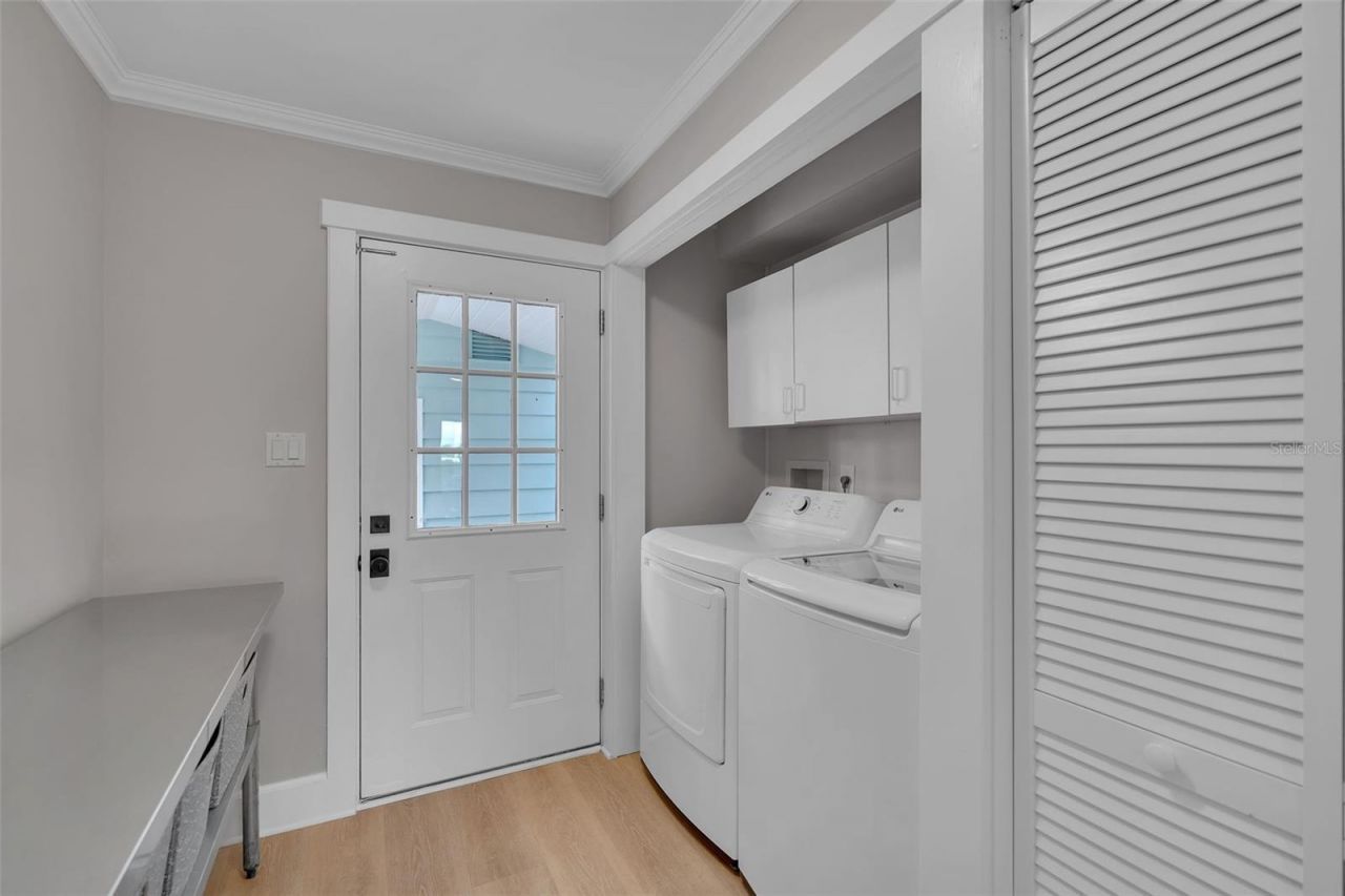 1275 Port Lane, Sarasota, FL 34242 Photo