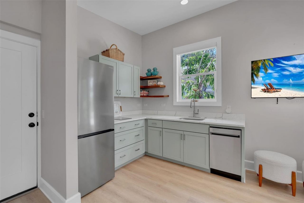 1275 Port Lane, Sarasota, FL 34242 Photo
