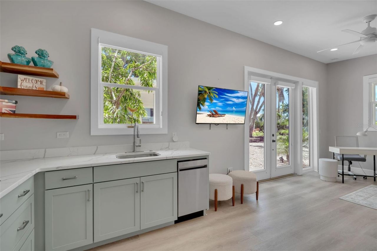 1275 Port Lane, Sarasota, FL 34242 Photo