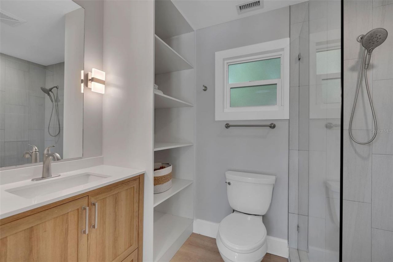 1275 Port Lane, Sarasota, FL 34242 Photo