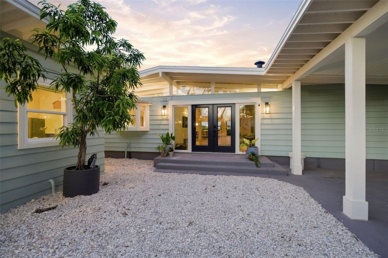 1275 Port Lane, Sarasota, FL 34242 Photo