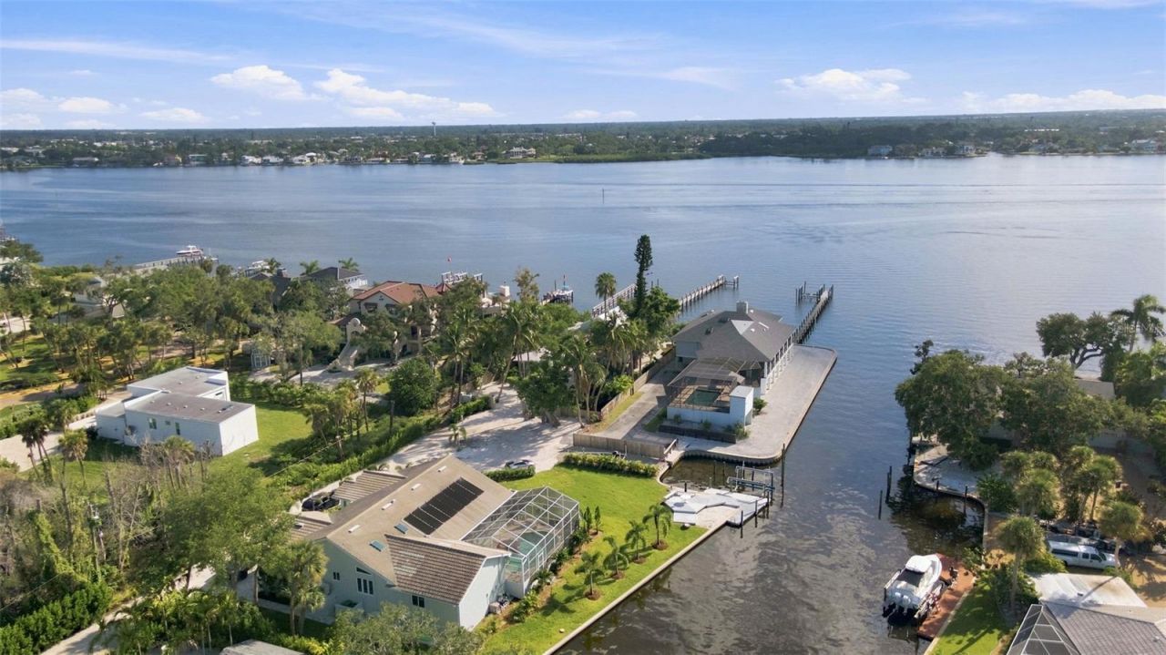 1275 Port Lane, Sarasota, FL 34242 Photo
