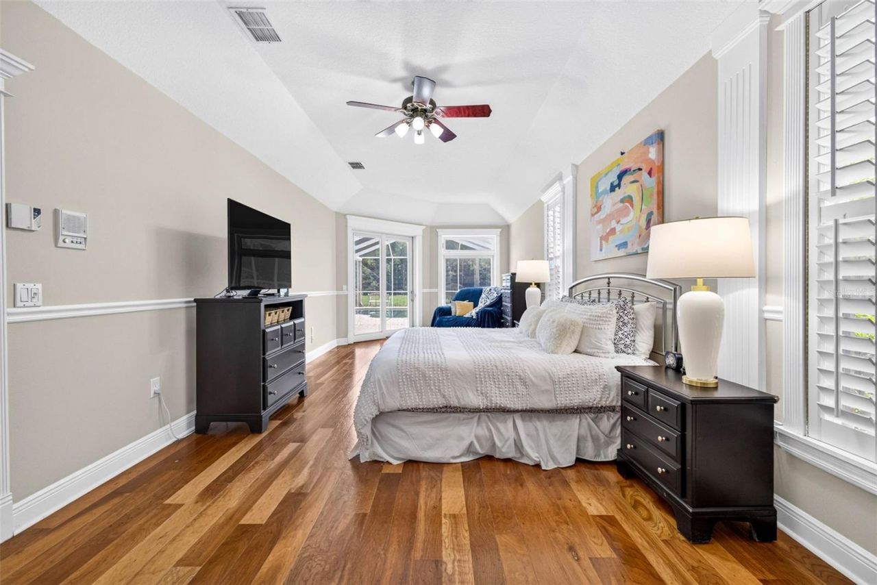 3918 S Nine Drive , Valrico, FL 33596 Photo