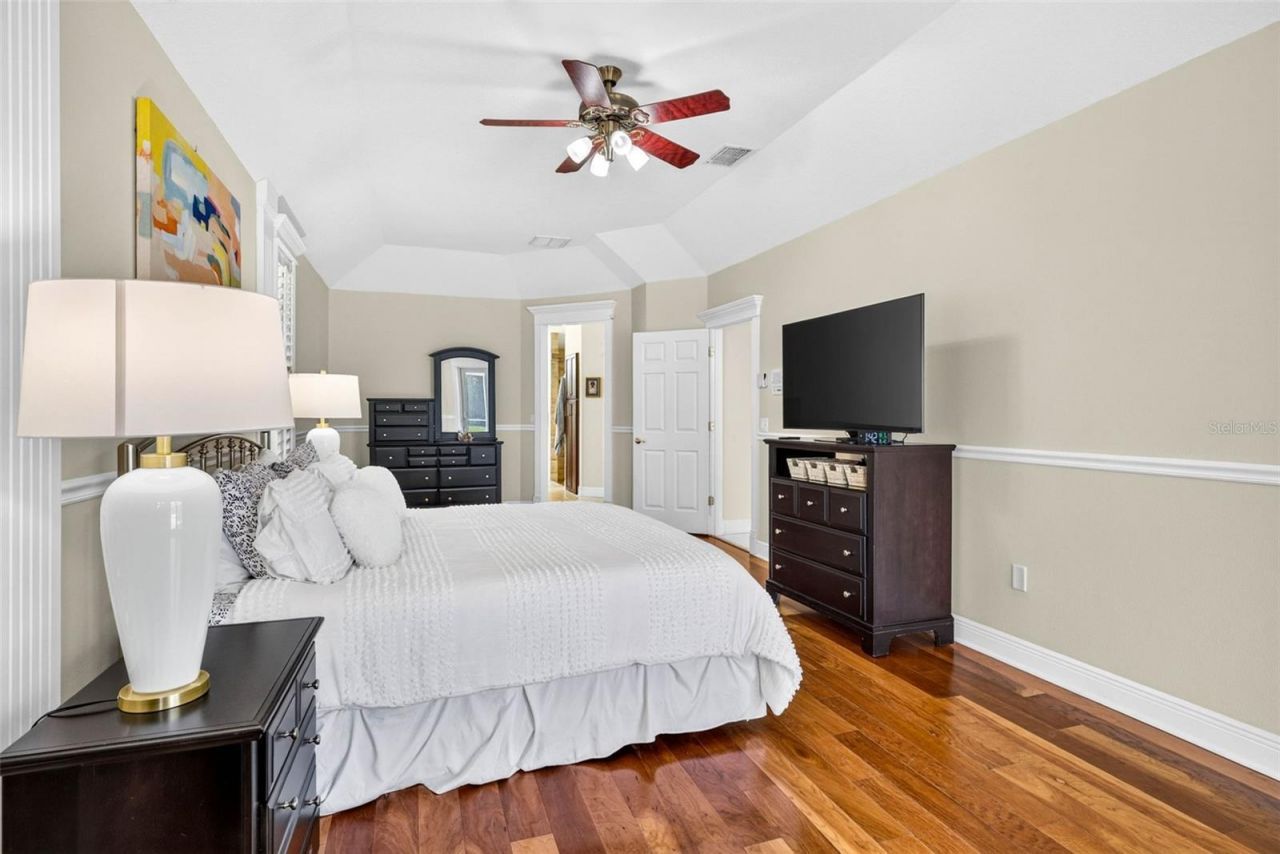 3918 S Nine Drive , Valrico, FL 33596 Photo