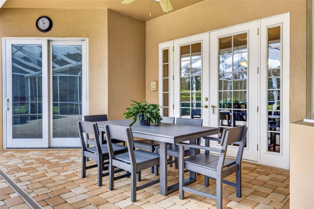 3918 S Nine Drive , Valrico, FL 33596 Photo