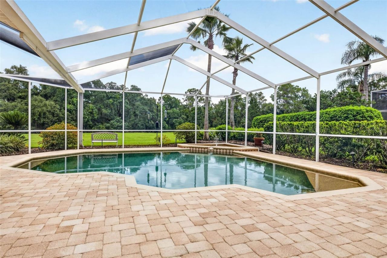 3918 S Nine Drive , Valrico, FL 33596 Photo