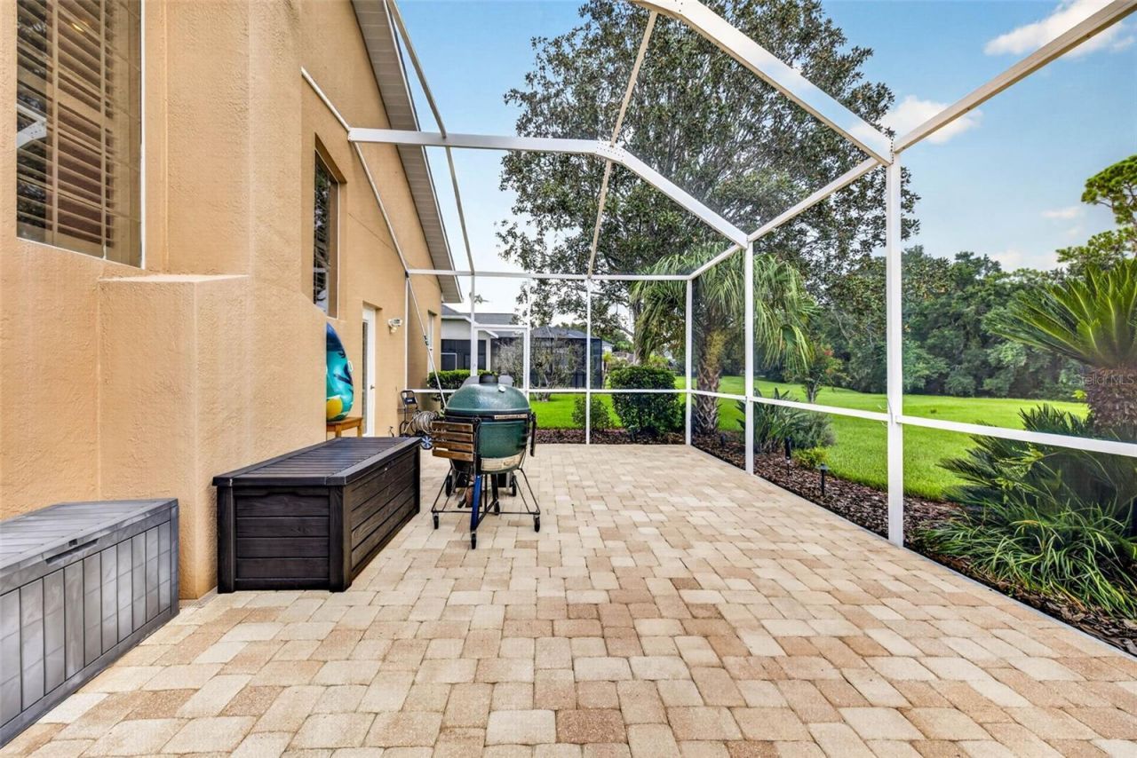 3918 S Nine Drive , Valrico, FL 33596 Photo