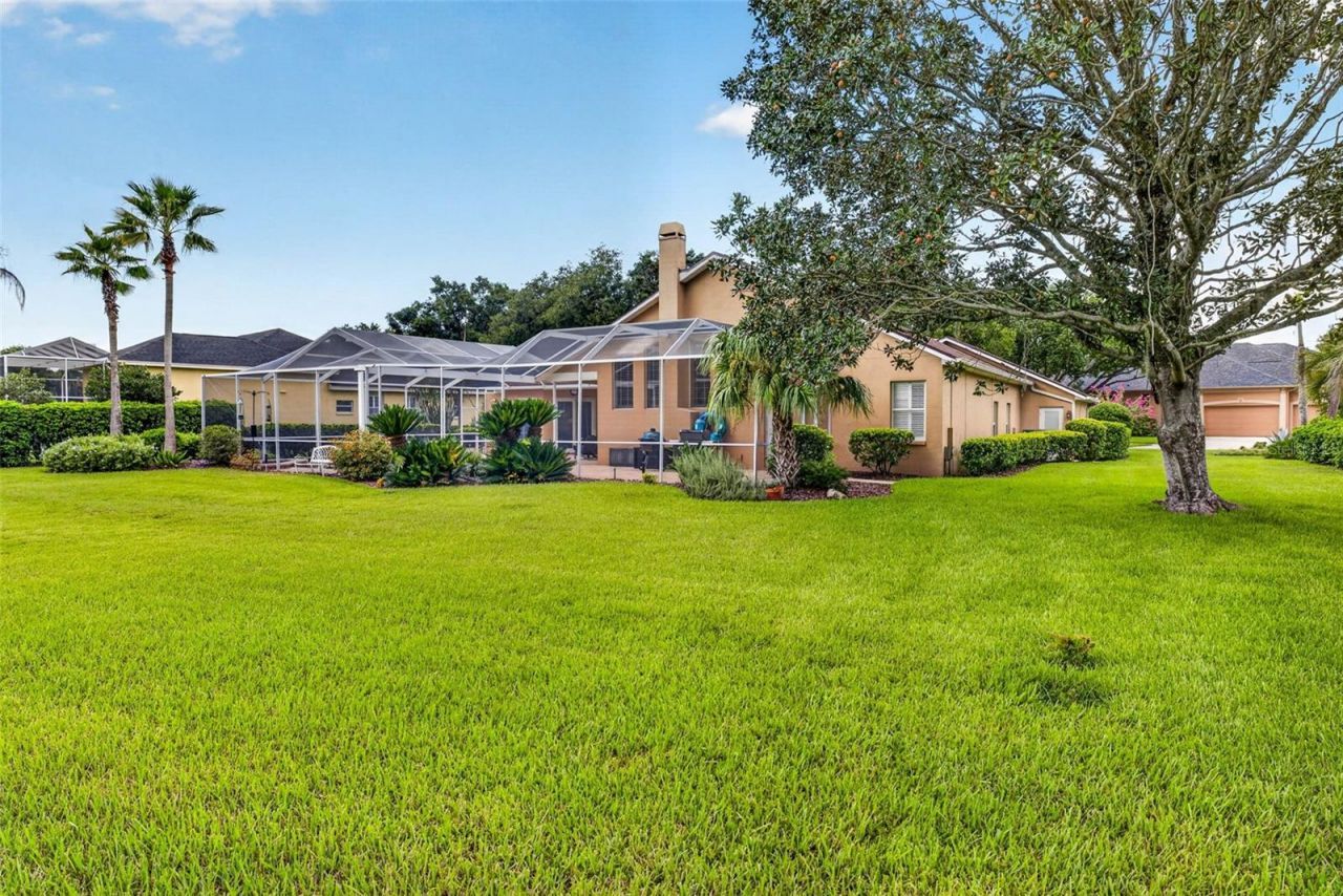 3918 S Nine Drive , Valrico, FL 33596 Photo
