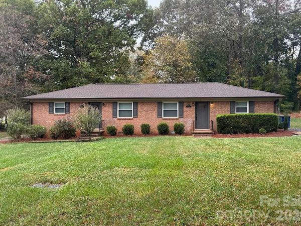 1000 1st Street Drive SE, Conover, NC 28613