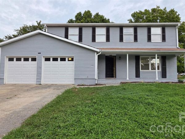 7200 Shadowlake Drive , Charlotte, NC 28226