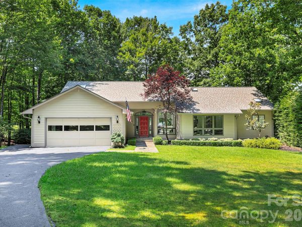 4 Nvya Court, Brevard, NC 28712